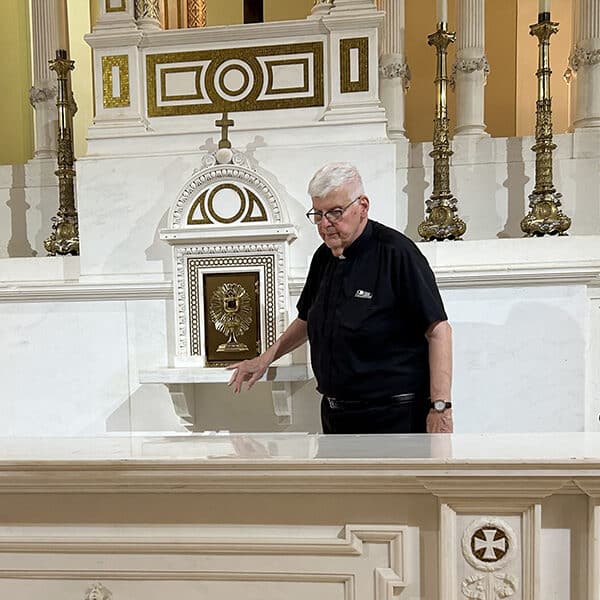 ‘Slow down and listen to Jesus,’ says pastor of Philly church home to first major 40 Hours in US