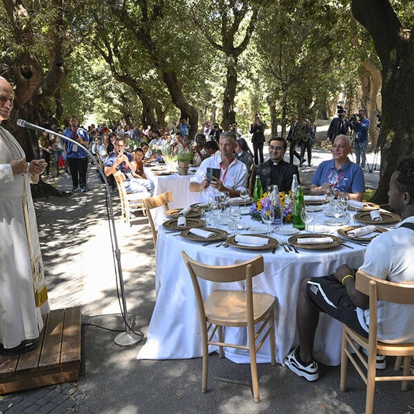 Pope Leo shares meal with vulnerable guests at Castel Gandolfo