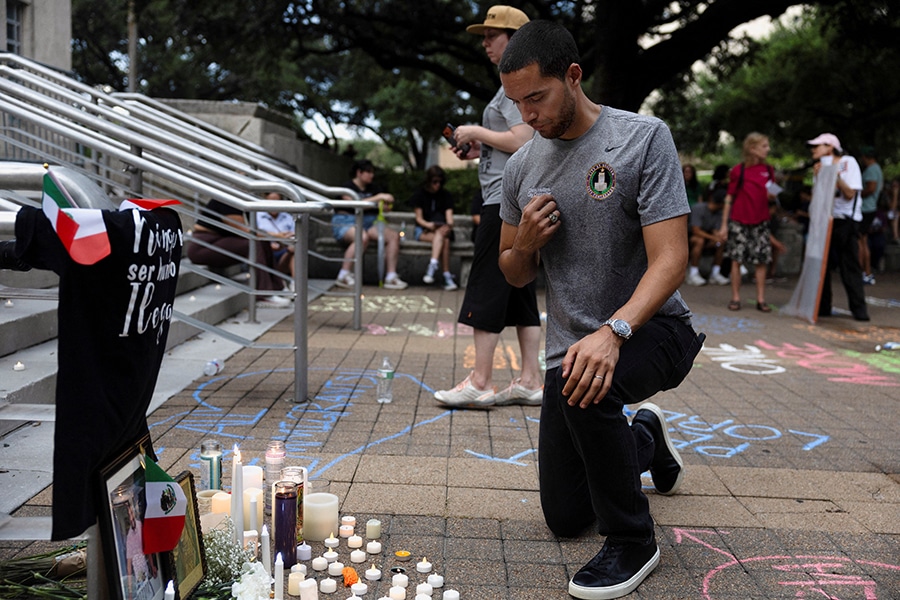 Catholics offer prayers, express solidarity over 2 ICE shooting deaths in less than a week